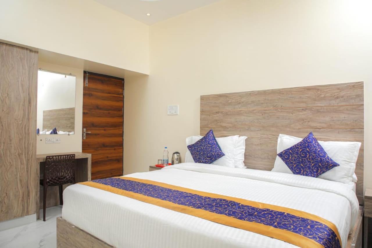 Redstone Service Apartment-Tnagar Near Usconsulate Chennai Eksteriør bilde